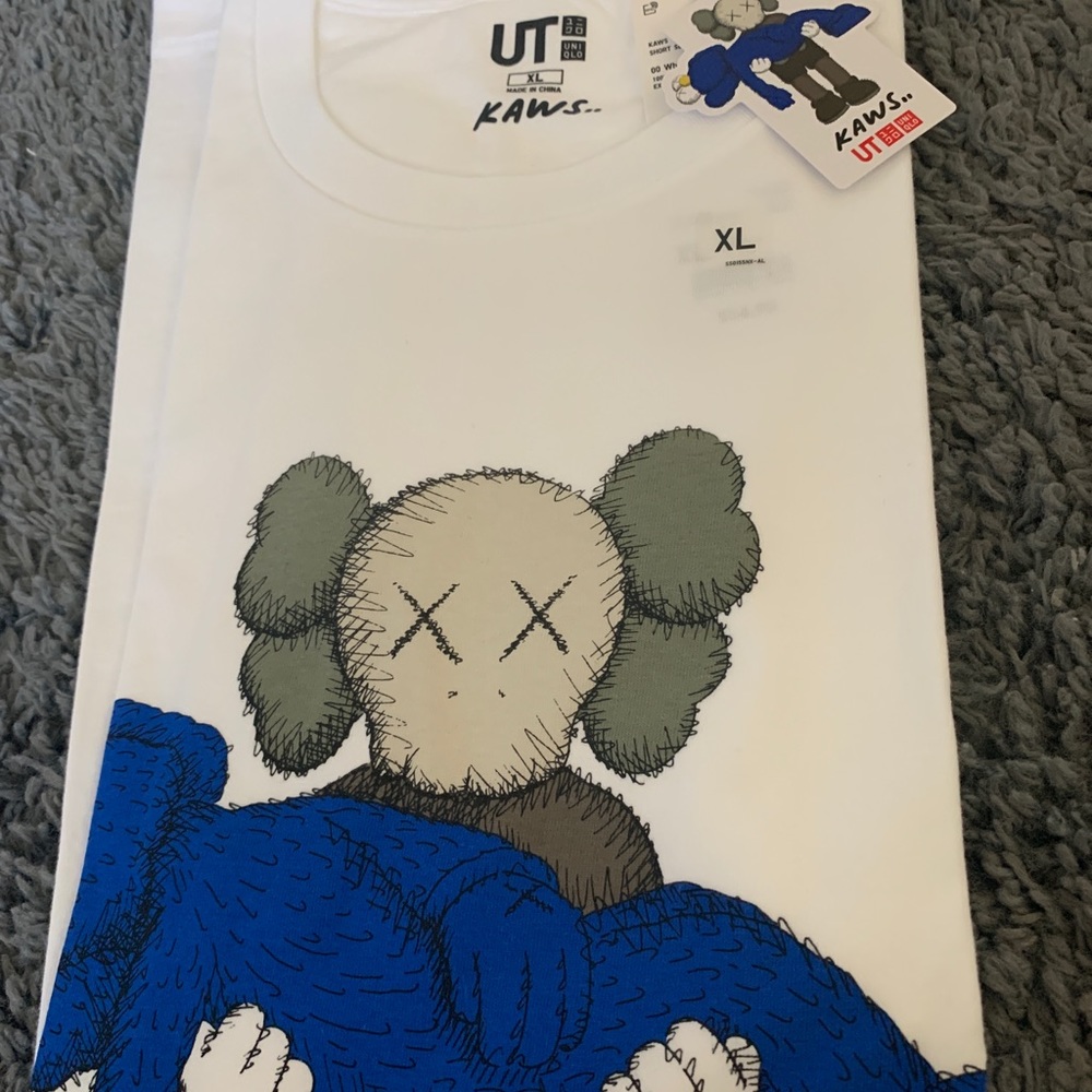 ****SOLD***Uniqlo x KAWS